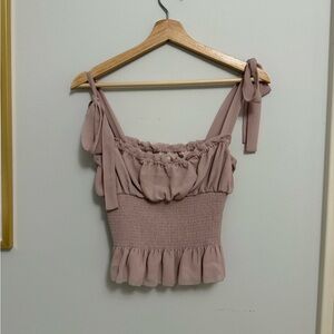 ARITZIA Women's Mauve Smocked Top